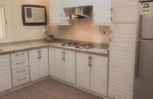 Yanbu Al Sinaiyah Apartment | شقه مفروشه