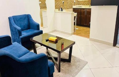 Qurish Street Hotel | فندق المهاجر للشقق المخدومة بالبوادي