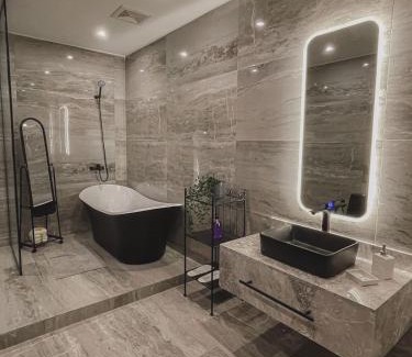 Sakaka Ski Chalet | منتجع أمور