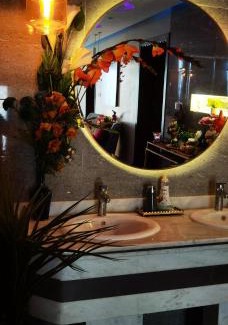 Gurayat Ski Chalet | منتجع سمايل