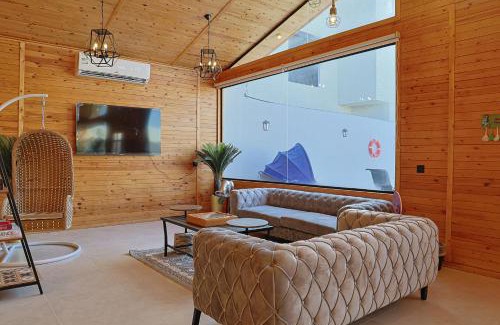 Dhahban Ski Chalet | منتجع سي فيو - sea view cottages