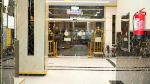 Ghirnatah Hotel | هذه ليلتي الرياض - ابو جعفر المنصور