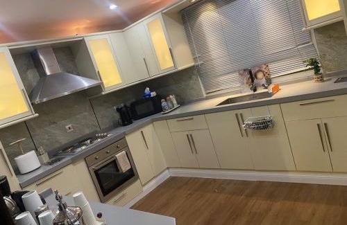 Yanbu Villa | ڤيلا المرجان للعائلة Murjan Family Villa