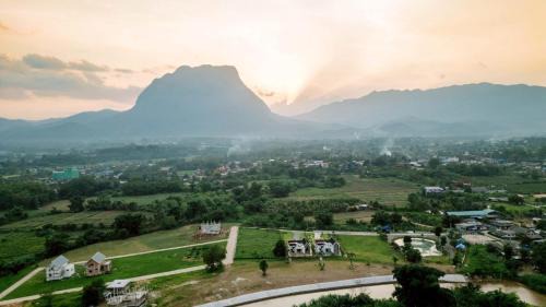 Chiang Dao Villa | ชษา พลูวิลล่า เชียงดาว Chasa ChiangDao Pool villa