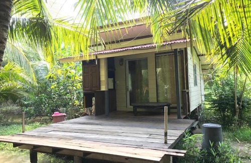 Ban Prok Apartment | บ้านปุณยาพร โฮมสเตย์