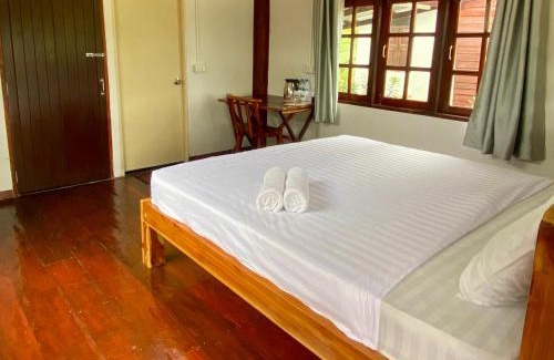 Khanong Phra House | บ้านพรธรณีรีสอร์ทเขาใหญ่ - Baan Ponthoranee Resort Khao Yai