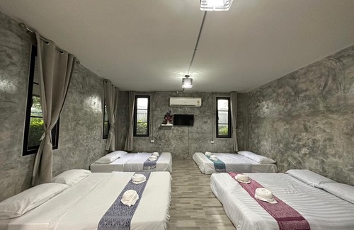 Chiang Khan House | บ้านสาธนี