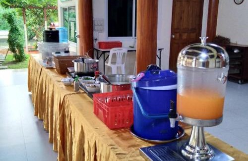 Amphawa House | บ้าน กัญณภัทร โฮมสเตย์