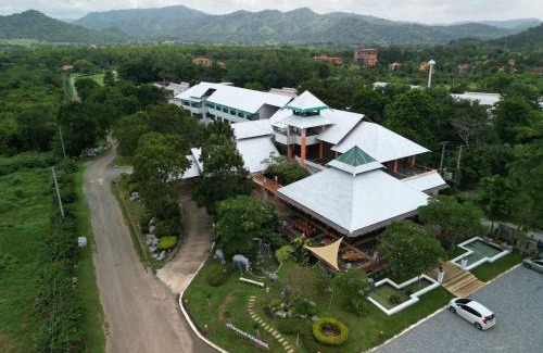 Phaya Yen Hotel | ปานเทล เขาใหญ่ Parntel KhaoYai