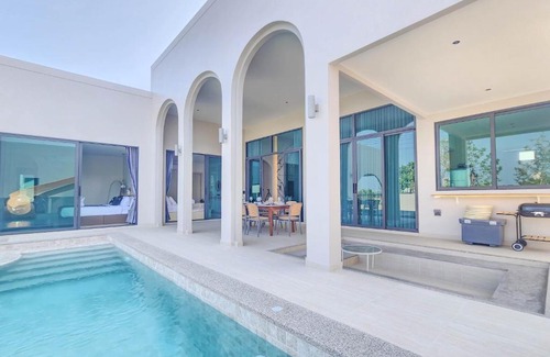 Cha-am Villa | ภัทรา พูลวิลล่า ชะอำ Phattra Pool villa Cha-am