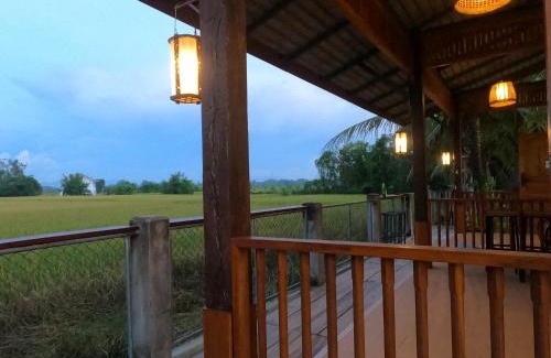 San Pu Loei House | สมายด์ ฮ่อมนา เรสเฮาท์ Smile Homna Resthouse