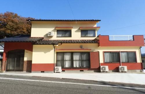 Tsushima House | 一棟貸切の宿 えんの家