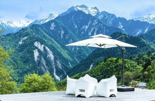Yadu House | 九寨云裳