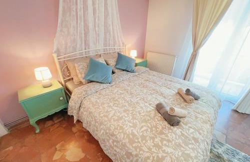 Kallithea Apartment | 书香海岸Literary Coast Haven