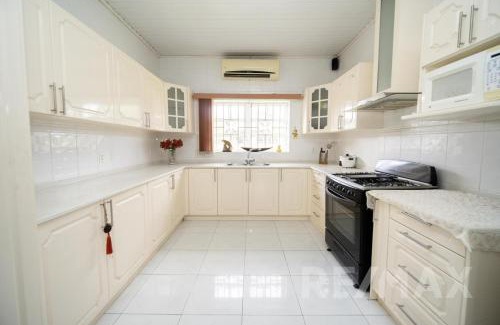 Paramaribo Apartment | 夏日雅韵