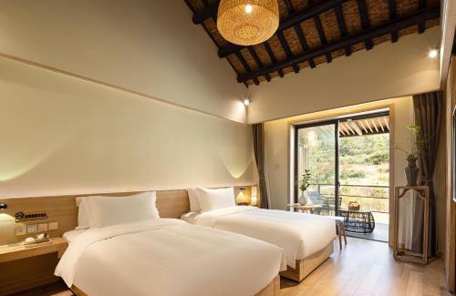 Yi County Bed & Breakfast | 宏村塔川书院Hongcun Resort