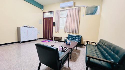 Jincheng House | 市區背包客棧 有套房可包棟
