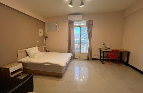 Jincheng House | 市區背包客棧 有套房可包棟