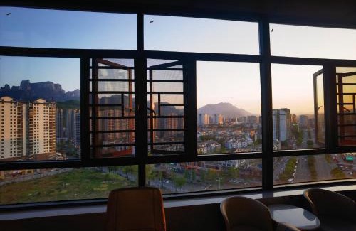 Yongding Apartment | 张家界城峪民宿-Loft四房一厅三卫景观套房