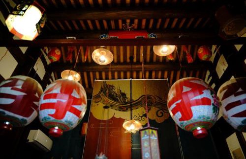 Jinning House | 新龍頭古厝本館 Shin Long Tou B&B