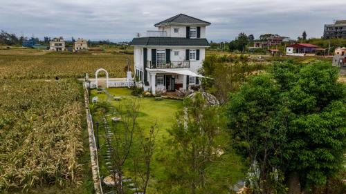 Jinning House | 海之風 玫瑰莊園 Sea&Wind Rose Manor