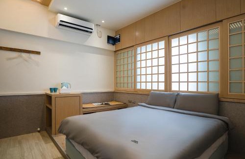 Liuqiu Bed & Breakfast | 琉球茶室 現代館