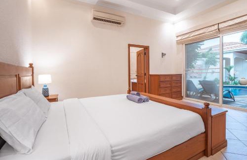 Jomtien Villa | 长住优惠-芭提雅市中心2卧泳池别墅，近网红悬崖餐厅Sky gallery步行街