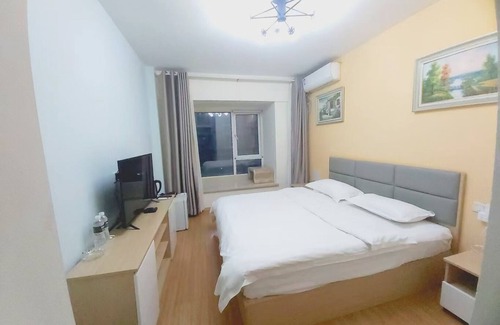 Chengyang Apartment | 青春球场，世纪公园，青岛国家广告产业园丰富美食