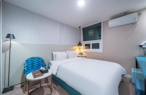 Gil-dong Hotel | 넘버25호텔 길동점