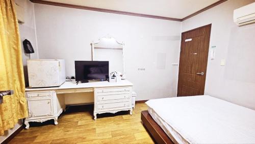 Changwon Hotel | 삼우텔