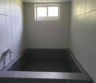 Buk-myeon Hotel | 숲속온천호텔