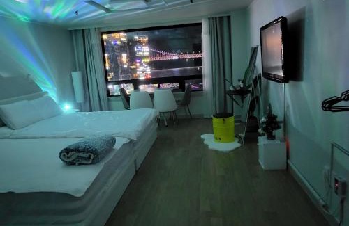 Suyeong-Gu House | 원두막