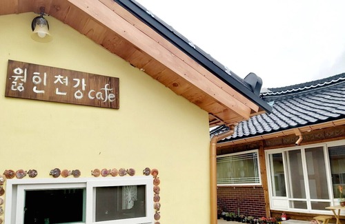 Goheung House | 월인천강spaceworin (for your rest and inspiration): Only one moon makes 1000 rivers