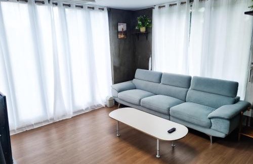 Gujwa Apartment | 제주 구좌 2층전체독채타운하스 쓰리룸