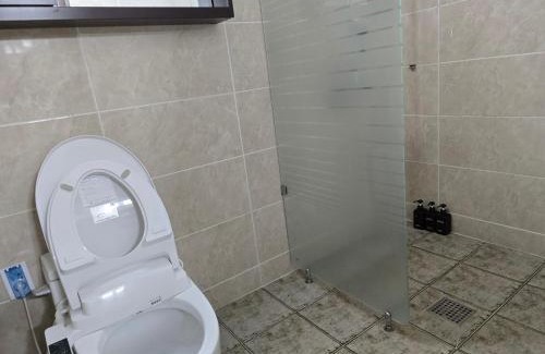 Songsan-dong Hotel | 천지연호텔