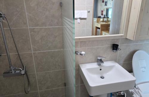 Songsan-dong Hotel | 천지연호텔