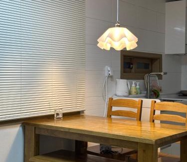 Choryang Apartment | 청기와하우스