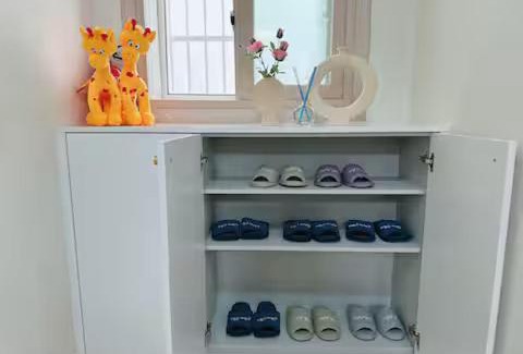 Choryang Apartment | 청기와하우스