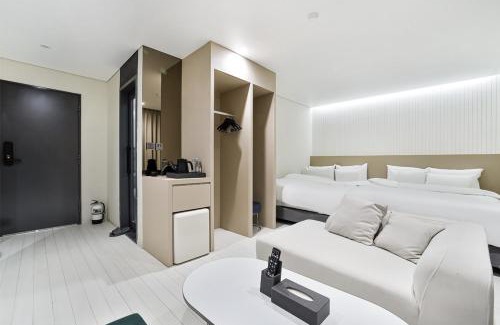 Seo-Gu Hotel | 호텔그랑파리