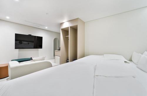 Seo-Gu Hotel | 호텔그랑파리