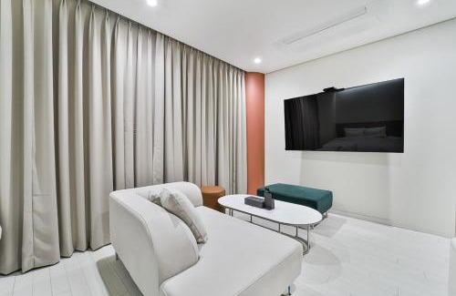 Seo-Gu Hotel | 호텔그랑파리