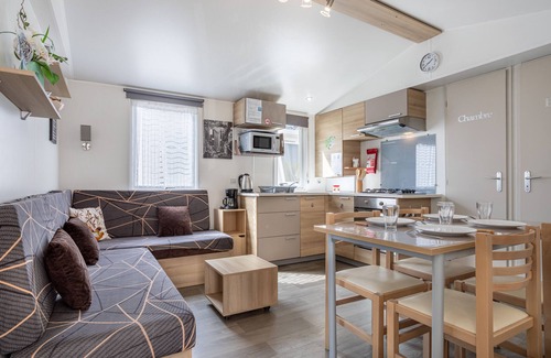 Saint-Jean-de-Monts RV Rental | 0 Mobil-home 2 Bedrooms with private terrace