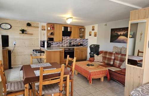 Ober-Morlen Apartment | 02 Angela