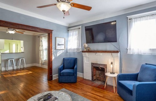 Northside House | 06) Views/Downtown/Extremely nice neighborhood