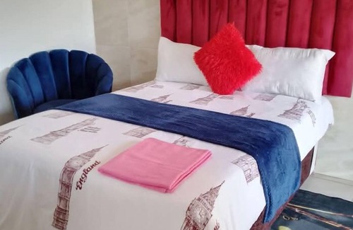 Mmabatho House | 0688429688 Guesthouse in Mafikeng