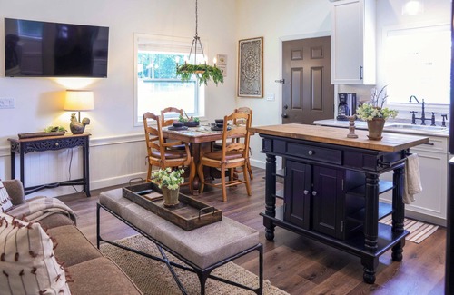 Blairsville Cabin | 1/2 Mi to Lake Nottely: Blairsville Home w/Patio!