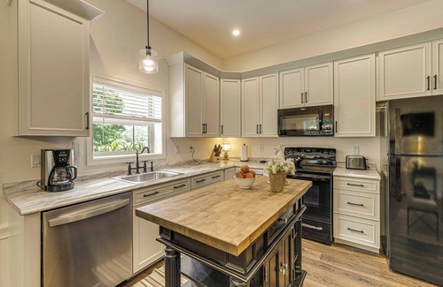 Blairsville Cabin | 1/2 Mi to Lake Nottely: Blairsville Home w/Patio!