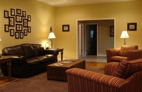 Lexington House | 1.4 Miles from the ~ KY ~ Horse ParknPremise ID 12268400-3