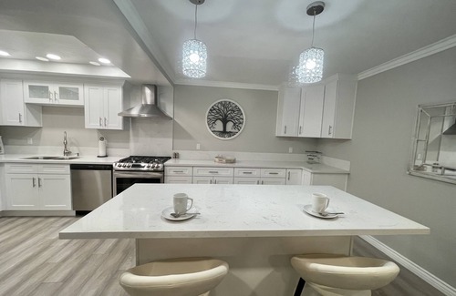 Huntington Beach Condo | 1.5 mi from beach, Gated Community, AC, Ground Level, Pool