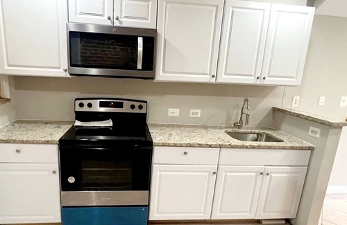 Downtown Baltimore Apartment | 1-BD Home near Stadiums Free Parking